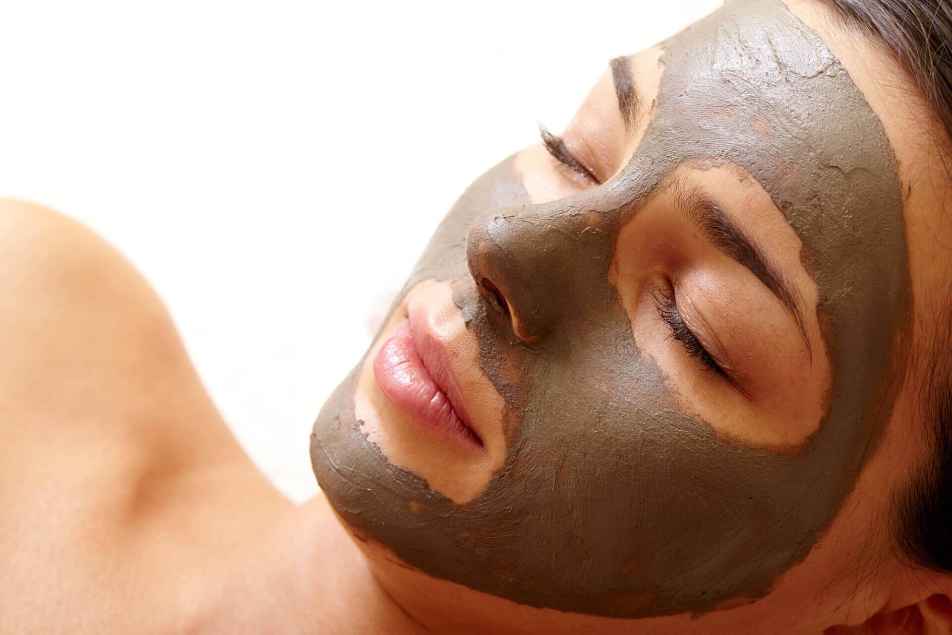 The Benefits of a Ghassoul Face Mask - Zorah biocosmétiques
